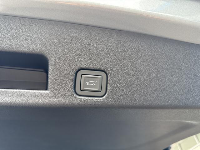 new 2025 Chevrolet Traverse car, priced at $49,830