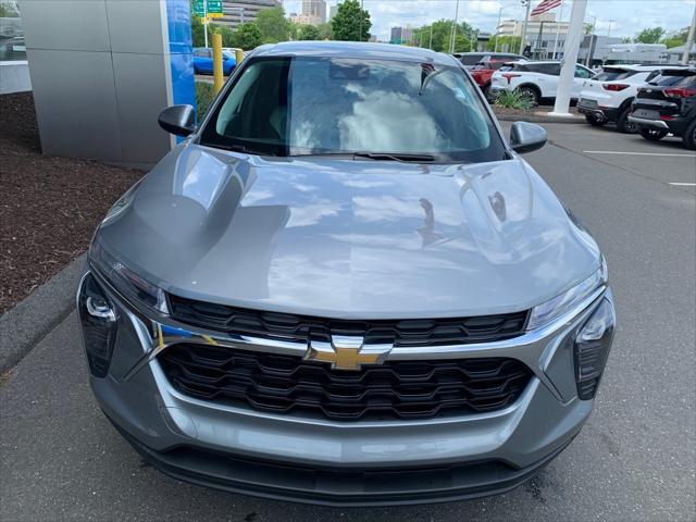 new 2025 Chevrolet Trax car, priced at $22,985