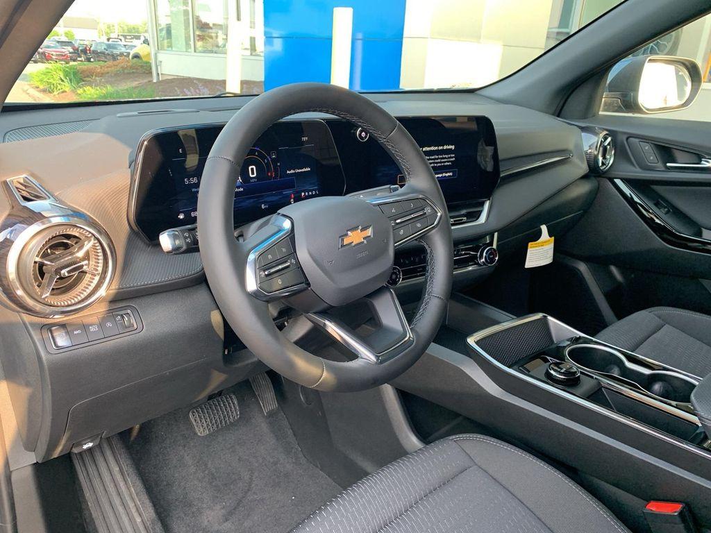 new 2026 Chevrolet Equinox car, priced at $29,935
