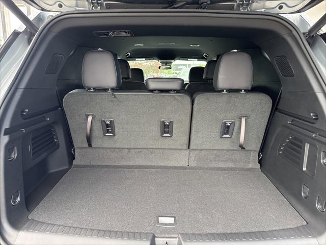 new 2025 Chevrolet Traverse car, priced at $44,930