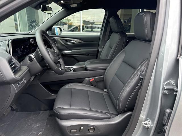 new 2025 Chevrolet Traverse car, priced at $44,930