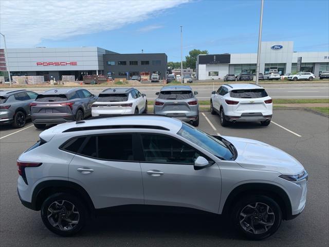 new 2025 Chevrolet Trax car, priced at $24,285