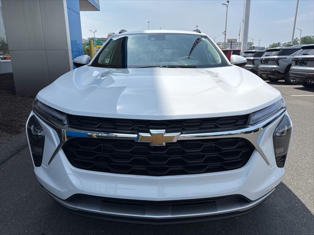 new 2025 Chevrolet Trax car, priced at $24,935