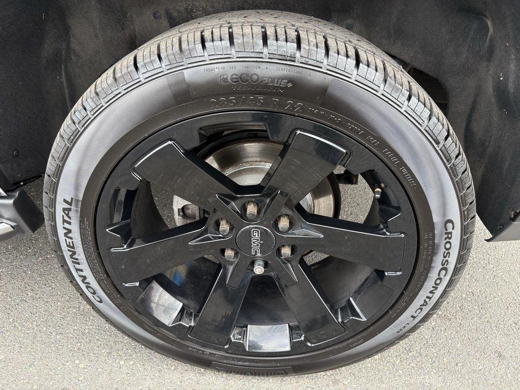 used 2018 GMC Yukon car, priced at $23,428