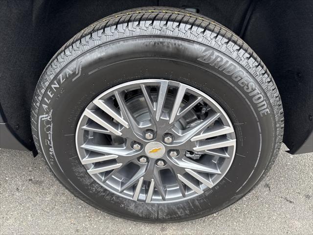 new 2025 Chevrolet Traverse car, priced at $44,695