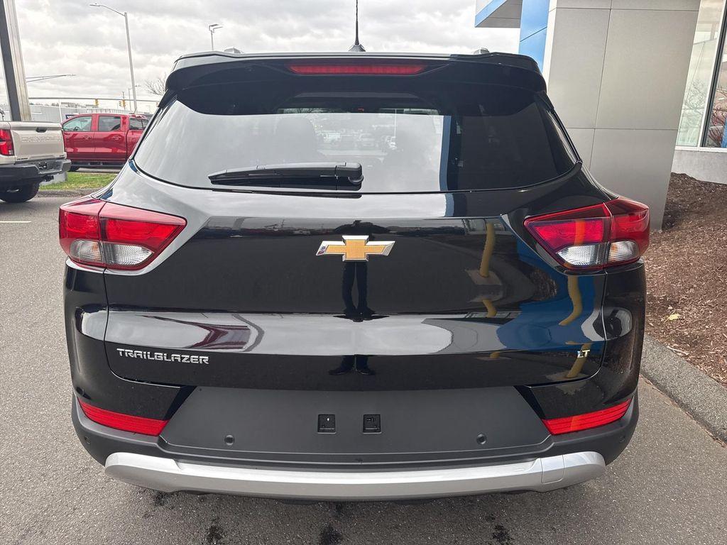 new 2026 Chevrolet TrailBlazer car, priced at $26,285