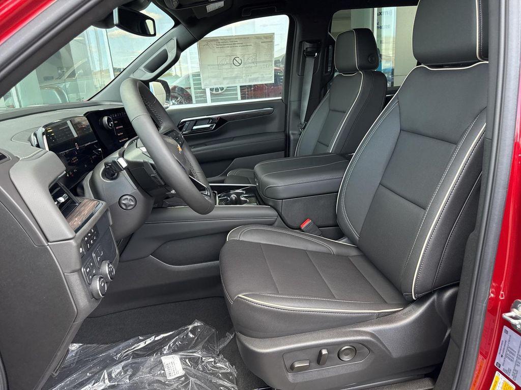 new 2025 Chevrolet Tahoe car, priced at $77,940