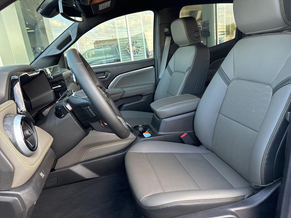 new 2025 Chevrolet Colorado car, priced at $53,595