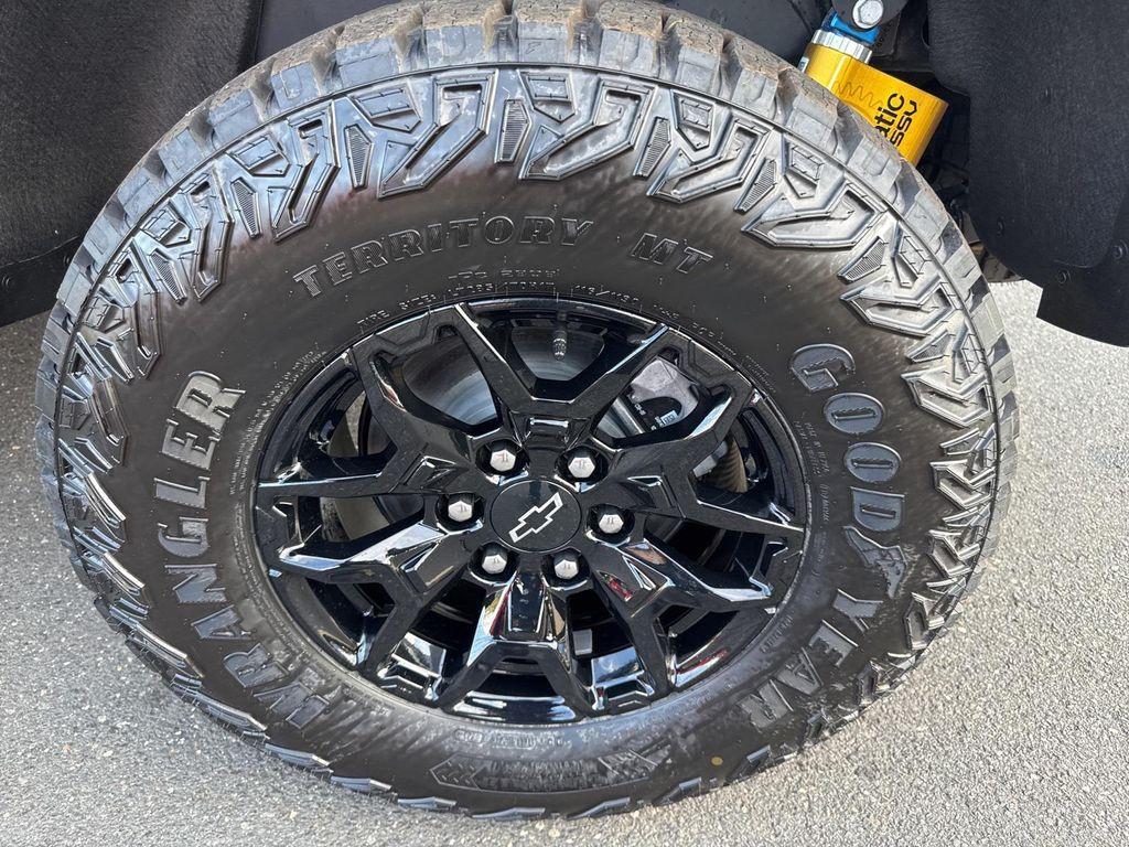 new 2025 Chevrolet Colorado car, priced at $53,595