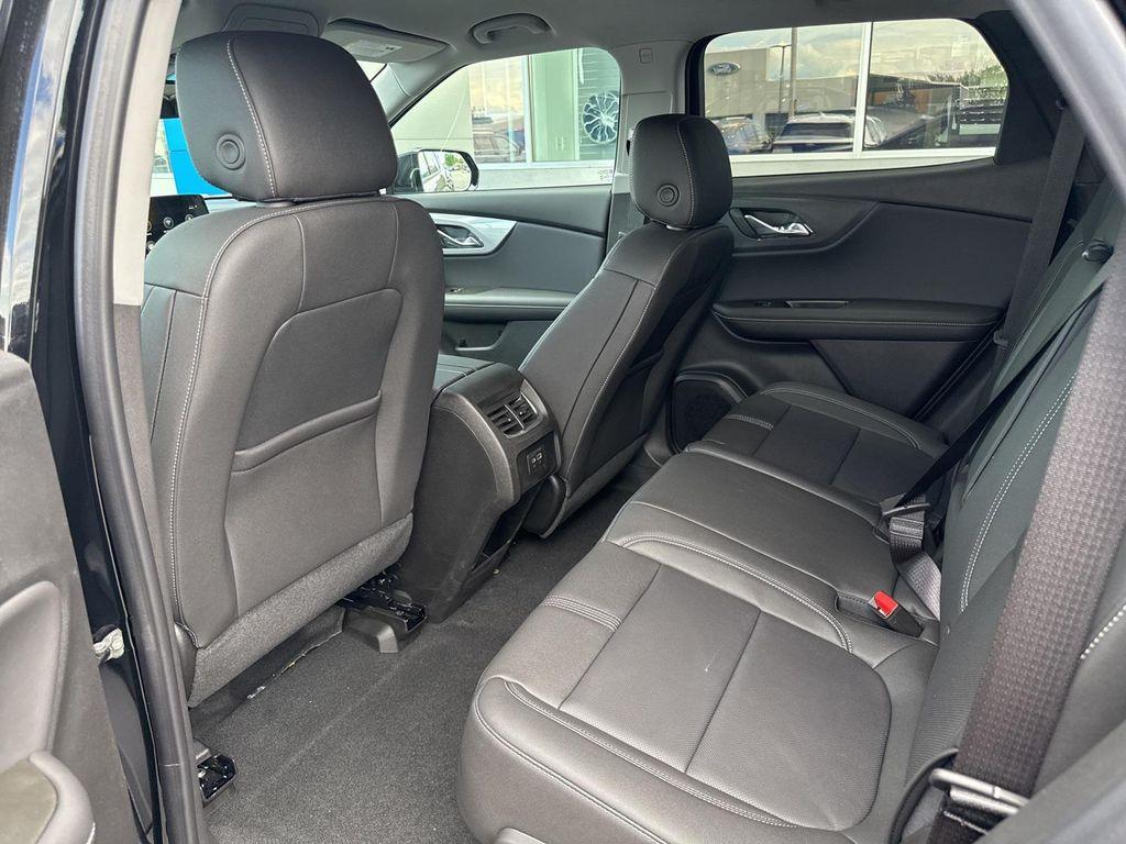 new 2025 Chevrolet Blazer car, priced at $39,995