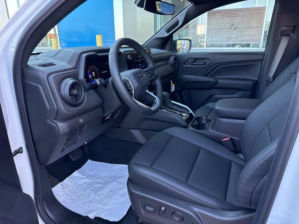 new 2025 Chevrolet Colorado car, priced at $44,940