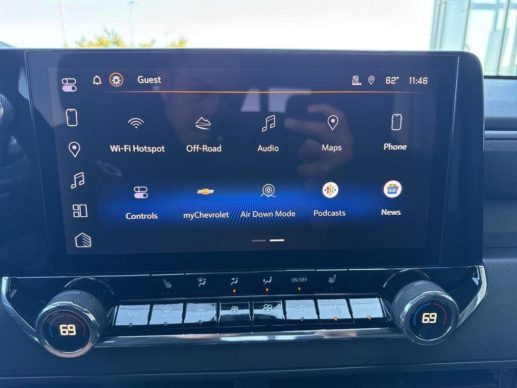 new 2025 Chevrolet Colorado car, priced at $44,940