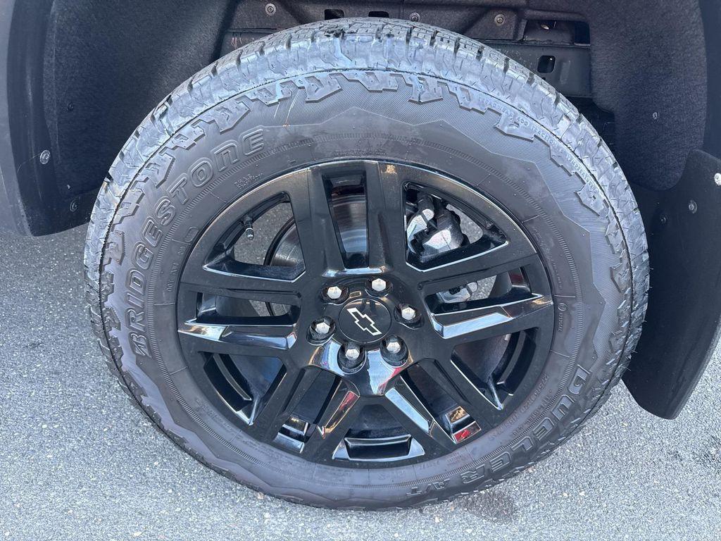 new 2025 Chevrolet Colorado car, priced at $44,940