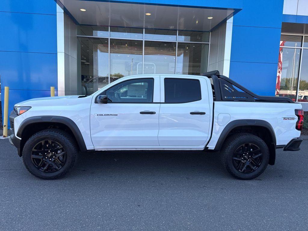 new 2025 Chevrolet Colorado car, priced at $44,940