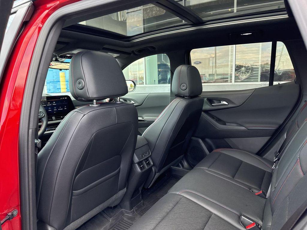 new 2026 Chevrolet Equinox car, priced at $39,075
