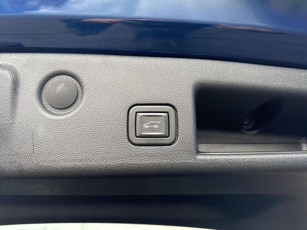 used 2023 Chevrolet Equinox car, priced at $24,995