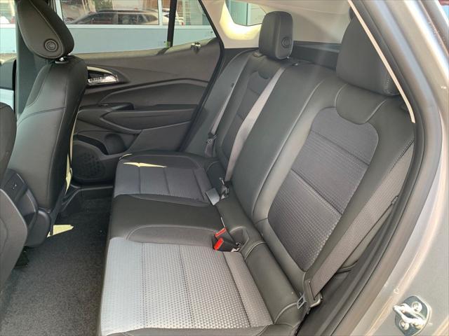 new 2025 Chevrolet Trax car, priced at $25,485