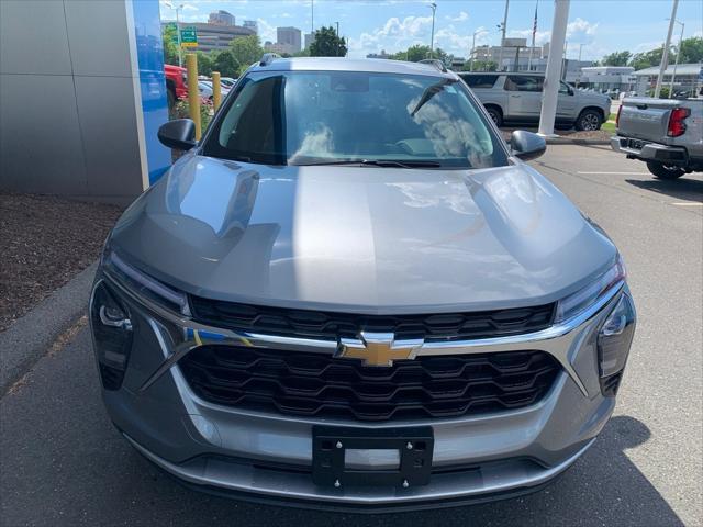 new 2025 Chevrolet Trax car, priced at $25,485