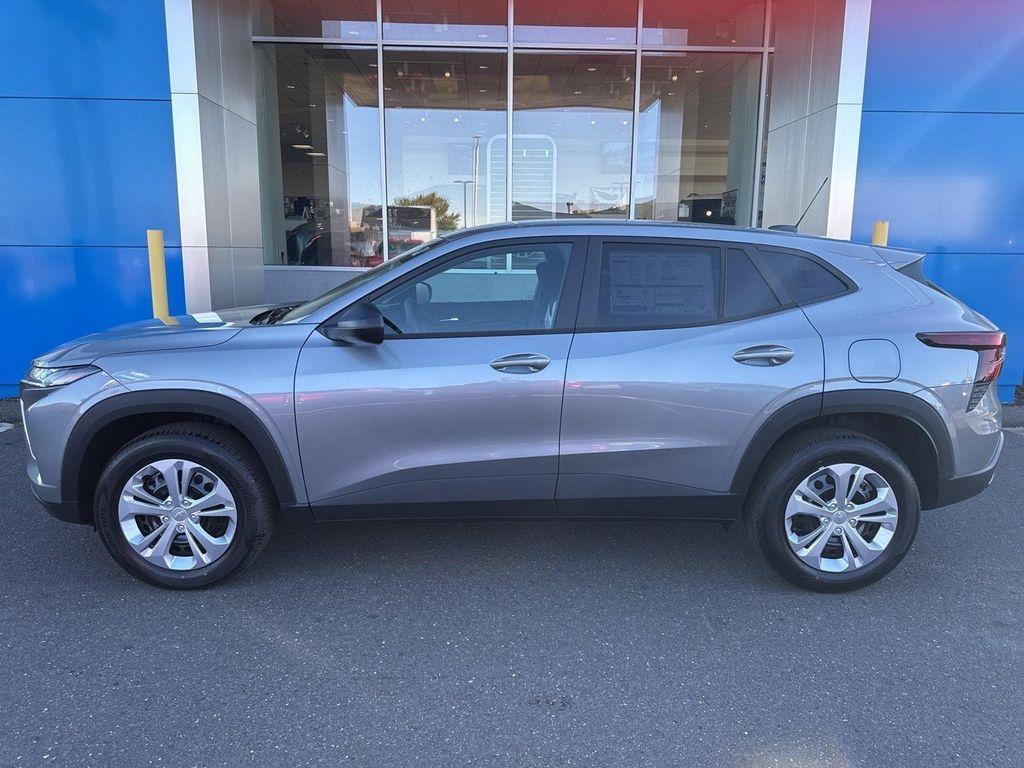 new 2026 Chevrolet Trax car, priced at $23,495