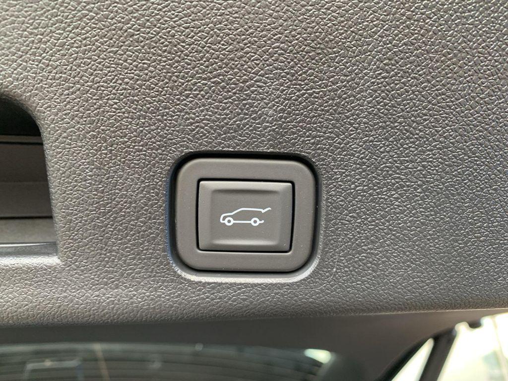 new 2026 Chevrolet Traverse car, priced at $55,445