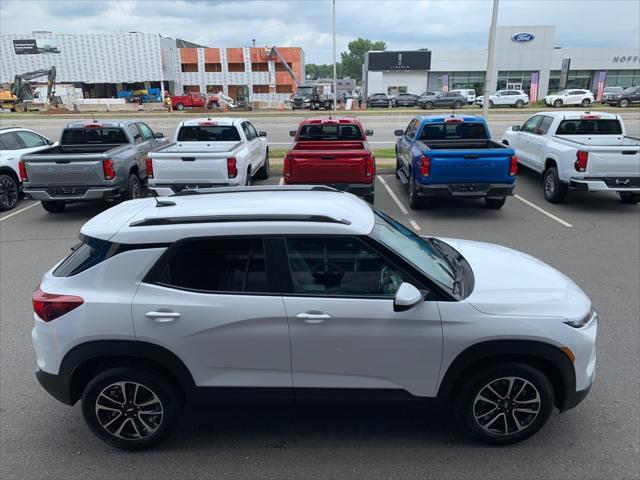 new 2025 Chevrolet TrailBlazer car, priced at $25,290