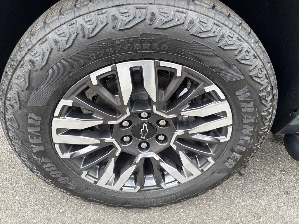 new 2026 Chevrolet Suburban car, priced at $87,395