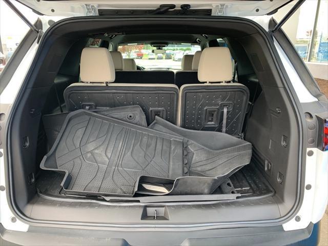 used 2022 Chevrolet Traverse car, priced at $29,980