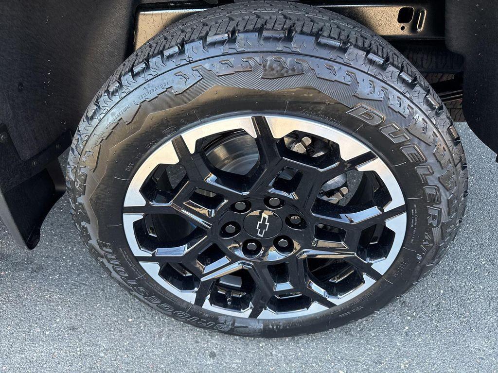 new 2026 Chevrolet Colorado car, priced at $48,160