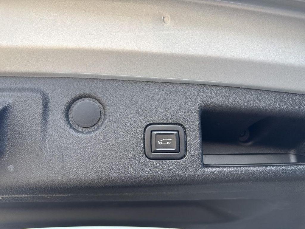 used 2022 Chevrolet Equinox car, priced at $21,772