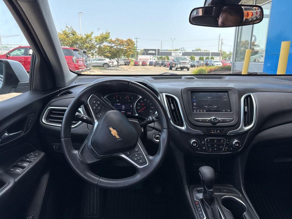 used 2022 Chevrolet Equinox car, priced at $21,772