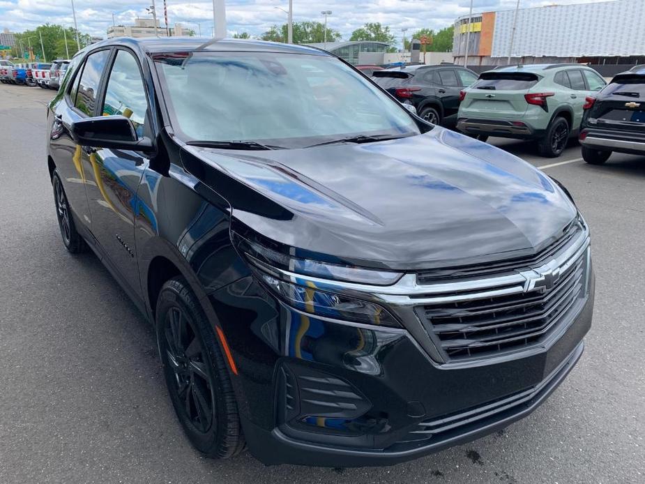 new 2024 Chevrolet Equinox car, priced at $29,970