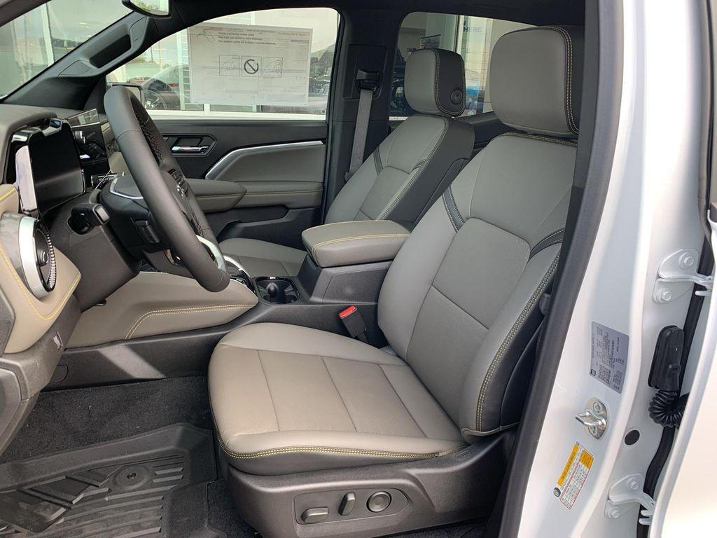 new 2026 Chevrolet Colorado car, priced at $52,910