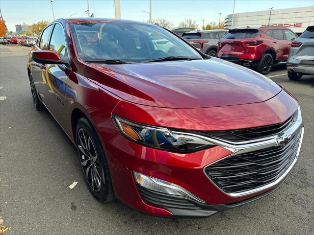 new 2025 Chevrolet Malibu car, priced at $27,740