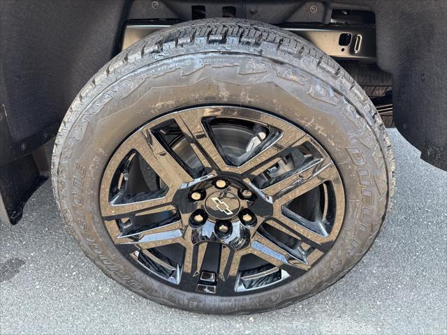 new 2025 Chevrolet Colorado car, priced at $52,395