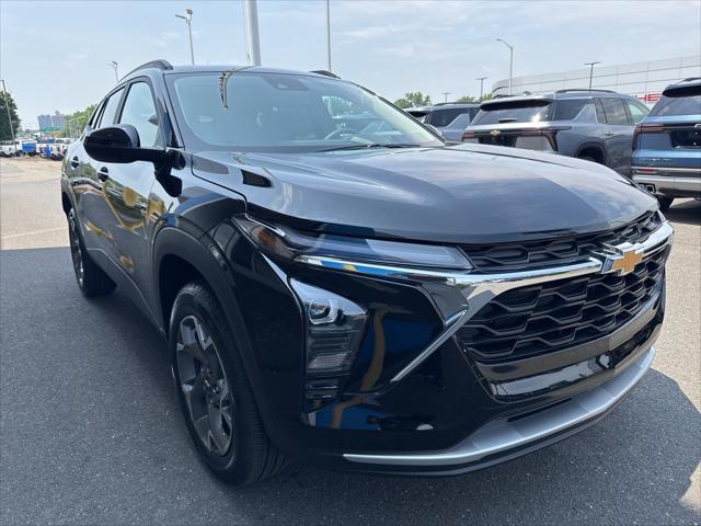 new 2025 Chevrolet Trax car, priced at $22,970