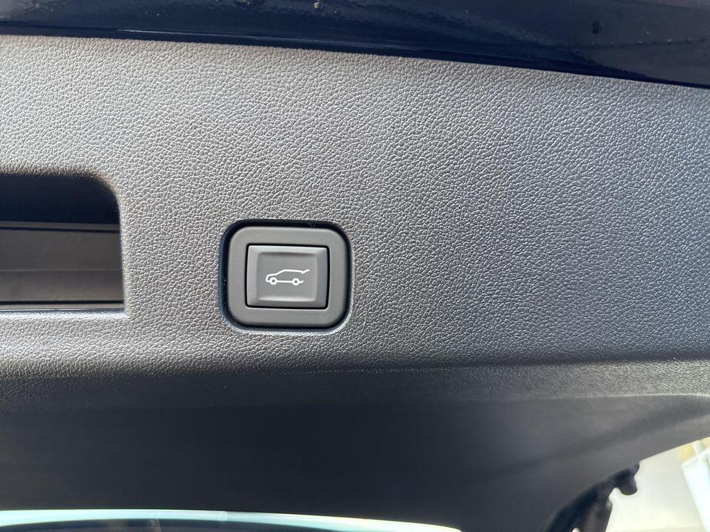 new 2026 Chevrolet Traverse car, priced at $39,920