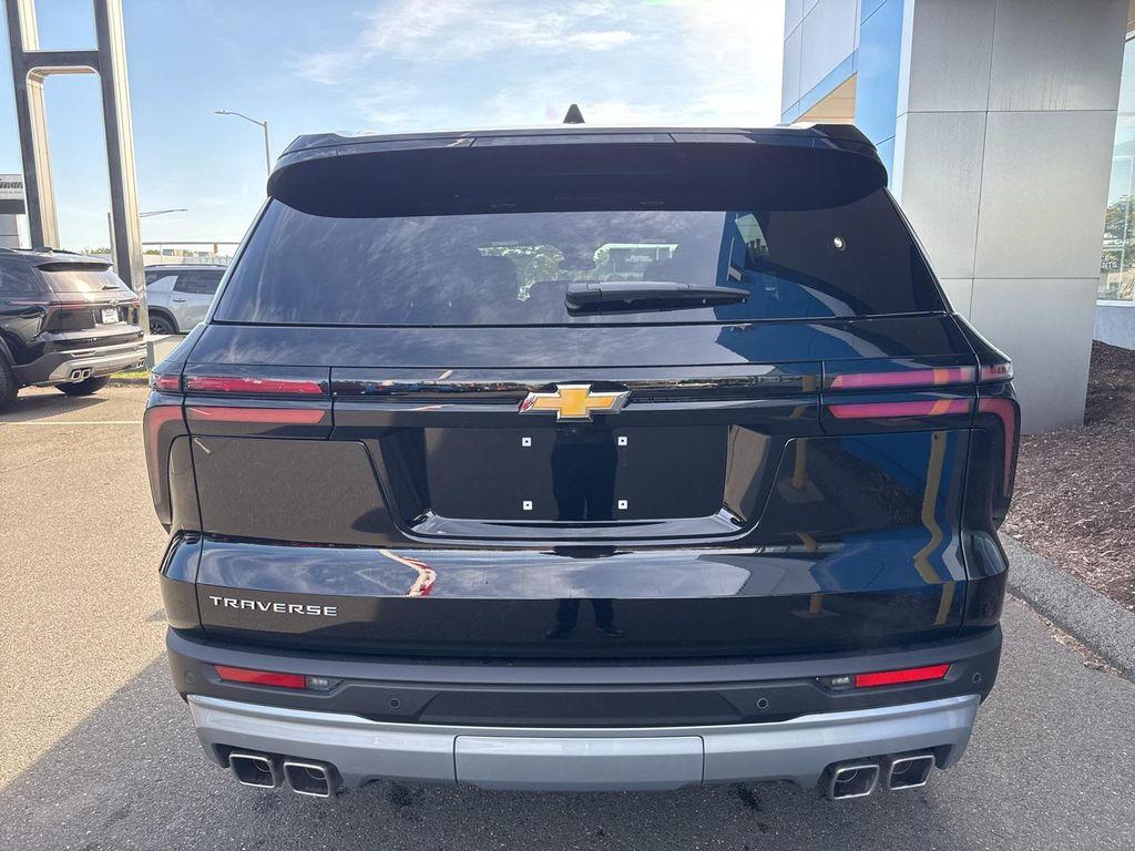 new 2026 Chevrolet Traverse car, priced at $39,920
