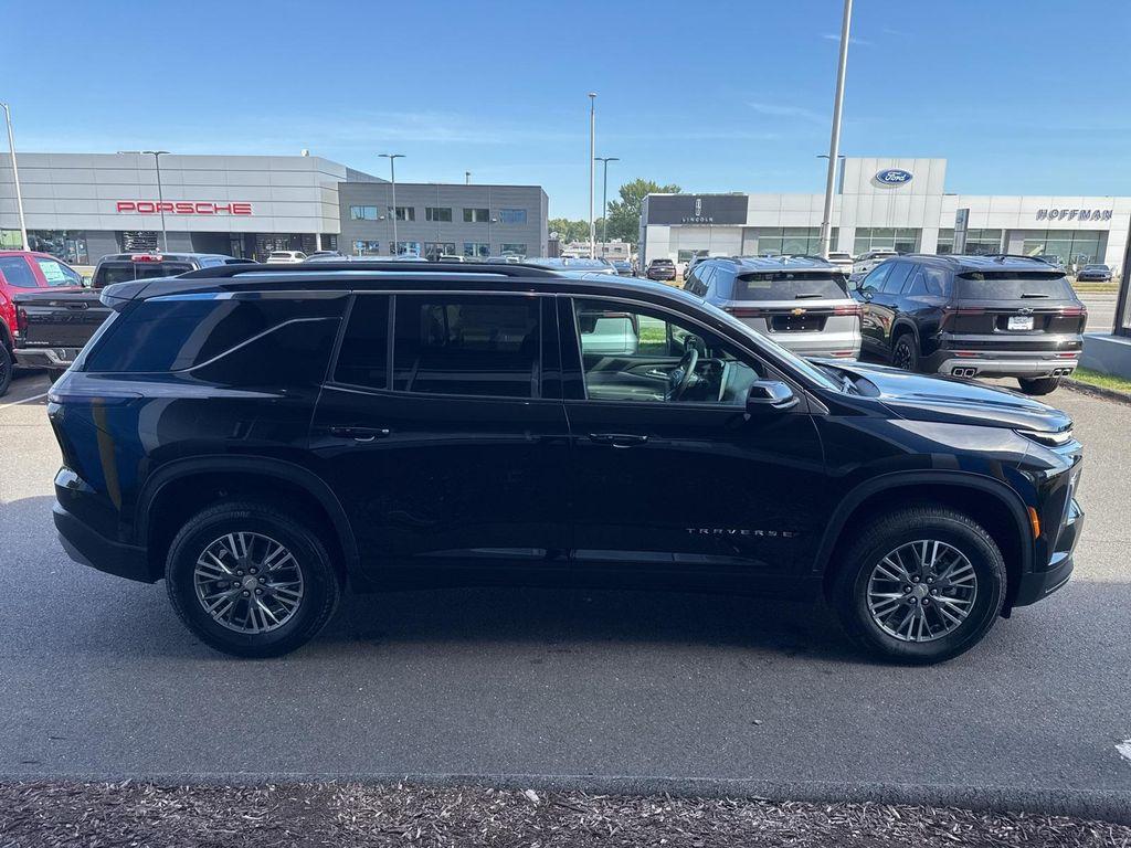 new 2026 Chevrolet Traverse car, priced at $39,920