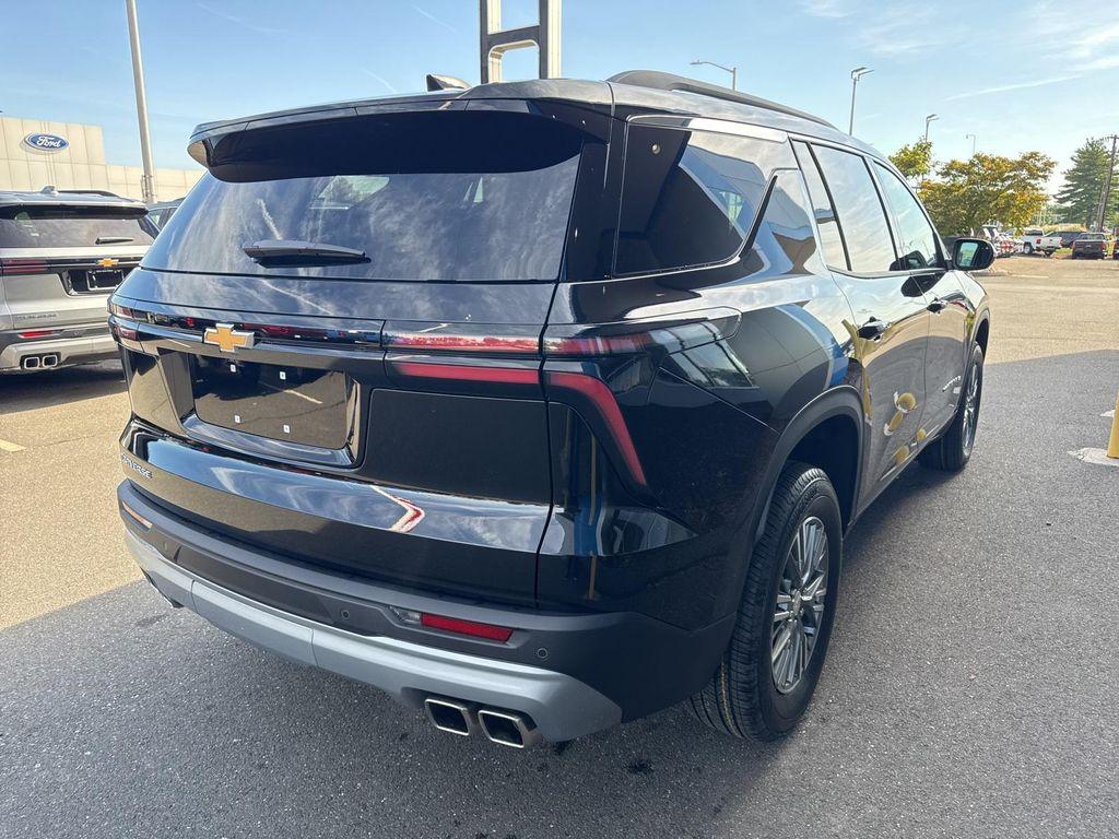 new 2026 Chevrolet Traverse car, priced at $39,920