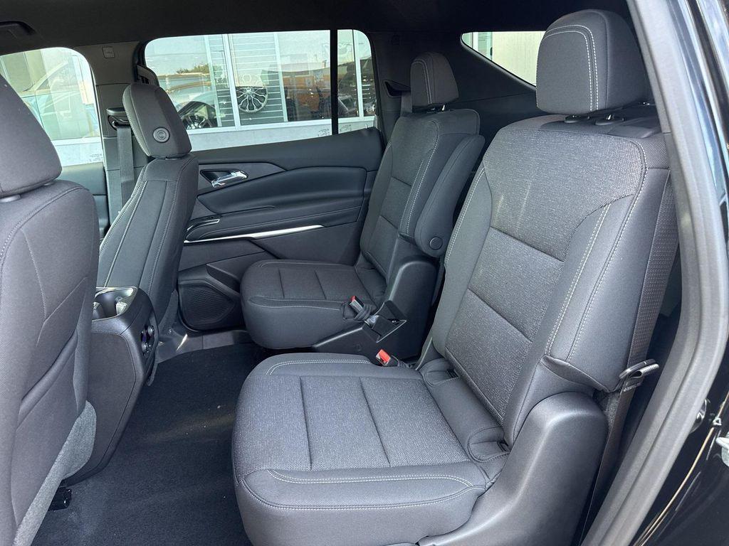 new 2026 Chevrolet Traverse car, priced at $39,920