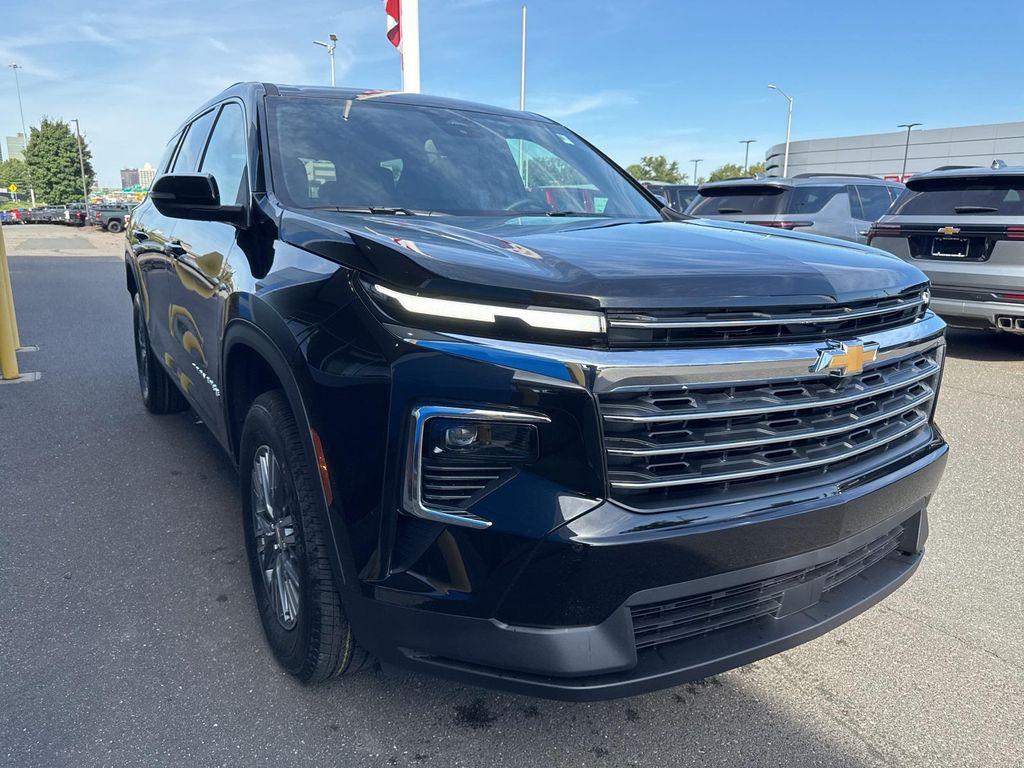 new 2026 Chevrolet Traverse car, priced at $39,920