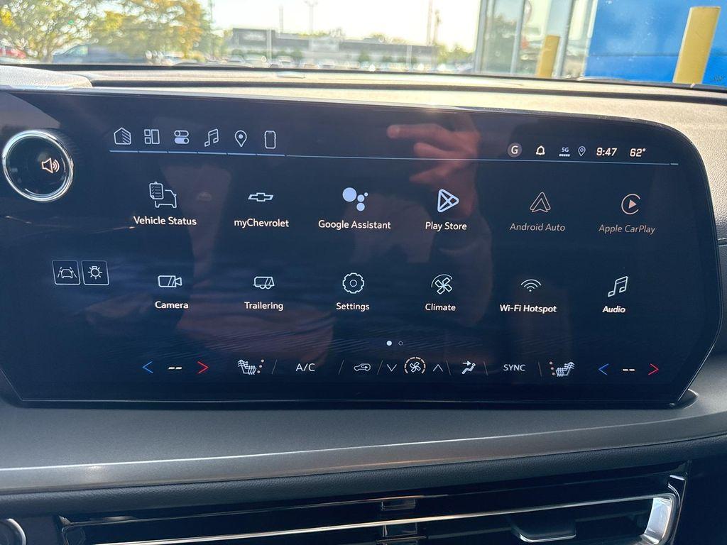 new 2026 Chevrolet Traverse car, priced at $39,920