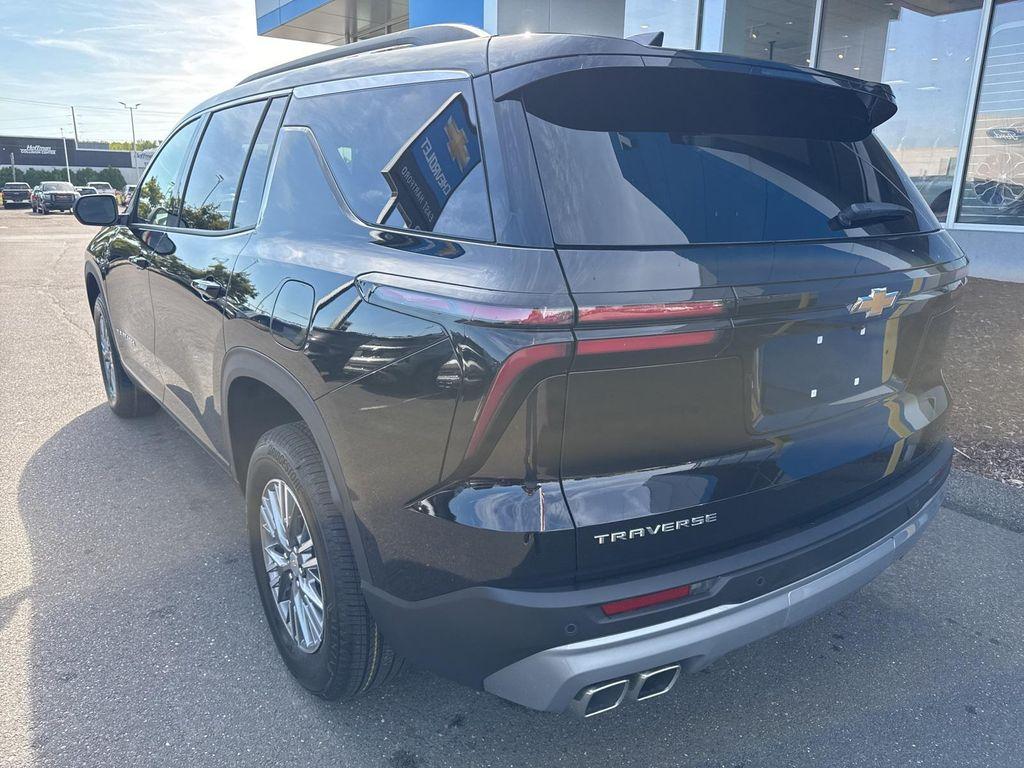new 2026 Chevrolet Traverse car, priced at $39,920