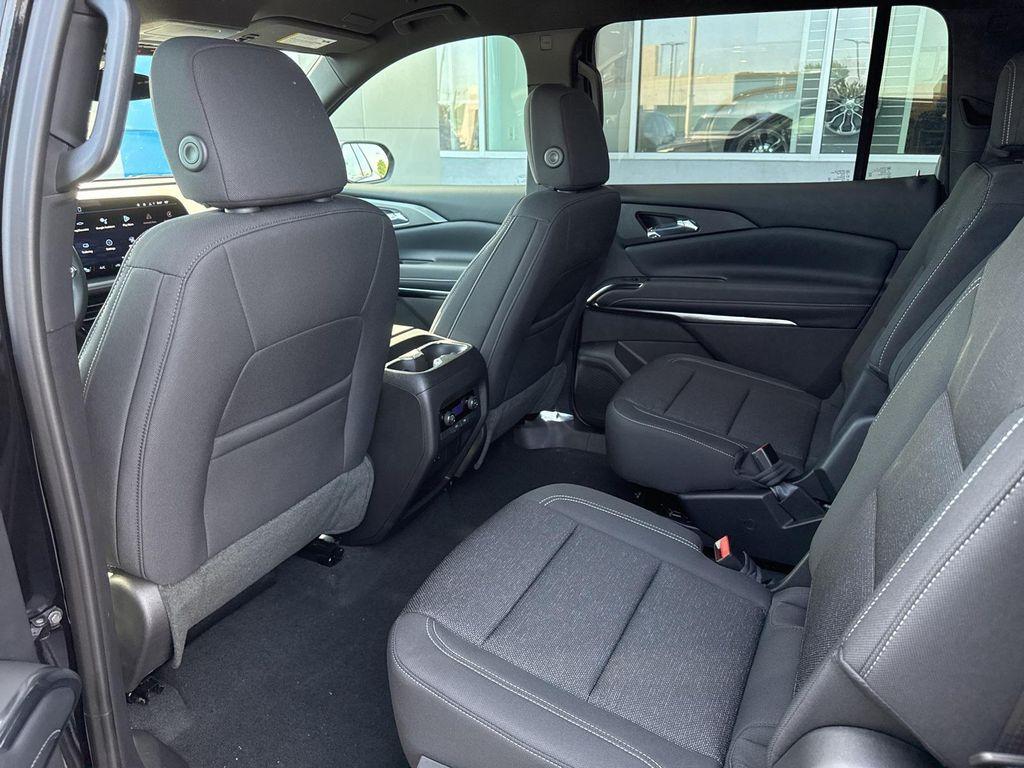 new 2026 Chevrolet Traverse car, priced at $39,920