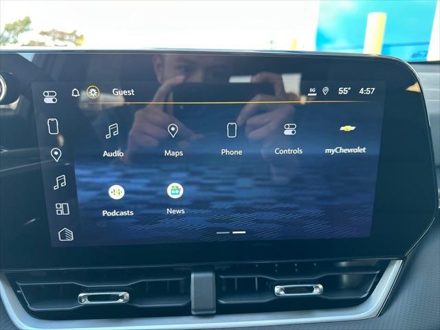 new 2026 Chevrolet Equinox car, priced at $32,210
