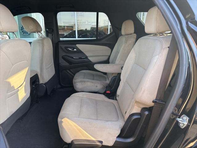used 2022 Chevrolet Traverse car, priced at $29,980