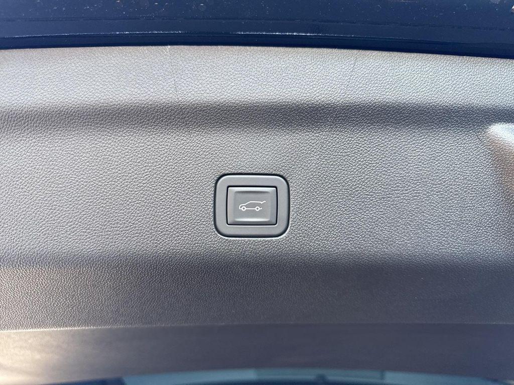 new 2025 Chevrolet Tahoe car, priced at $78,905