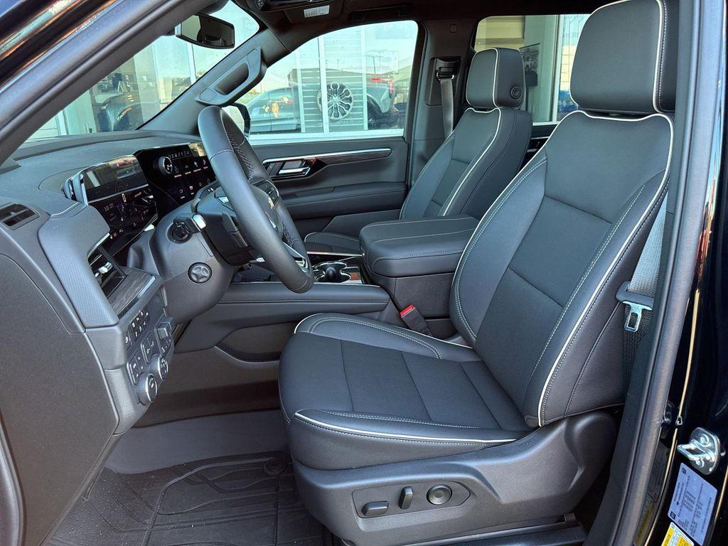 new 2025 Chevrolet Tahoe car, priced at $78,905