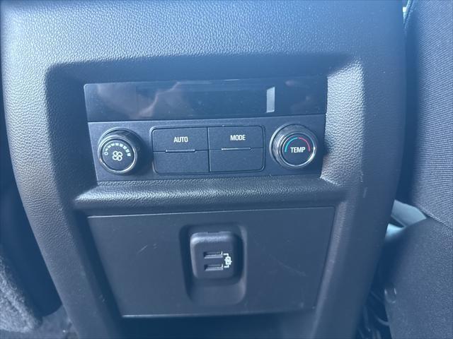 used 2022 Chevrolet Traverse car, priced at $29,664