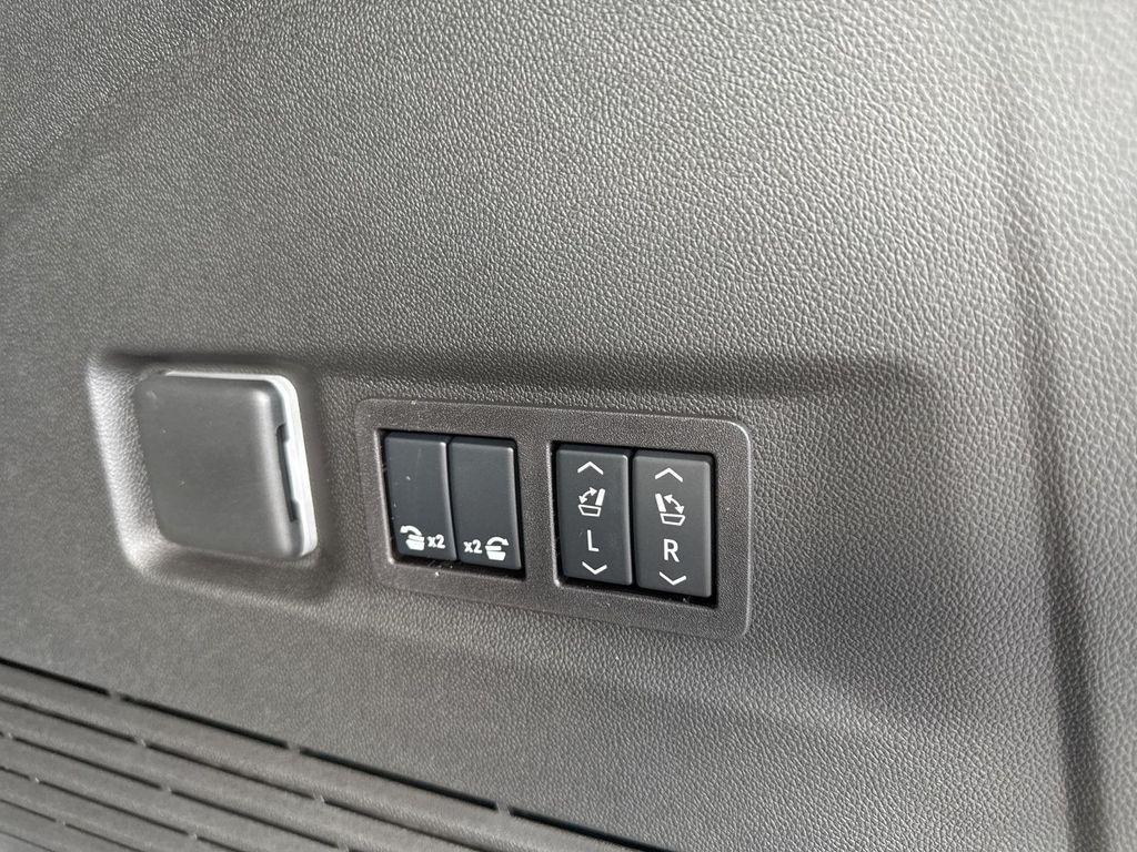 new 2026 Chevrolet Suburban car, priced at $104,565